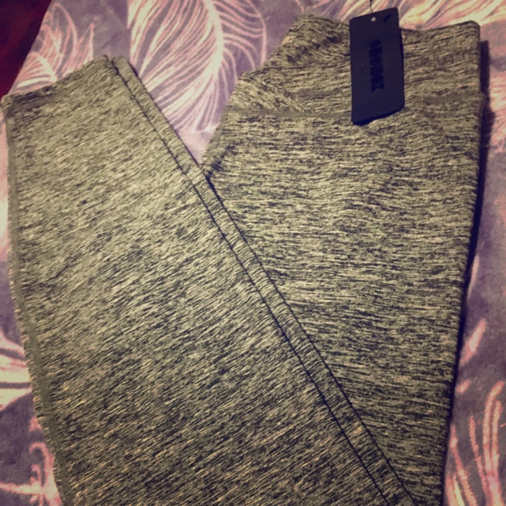 Yoga Leggings BRAND NEW w/ Tags